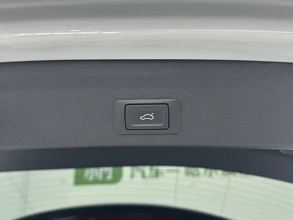 Audi Q3 2023 — фото 16