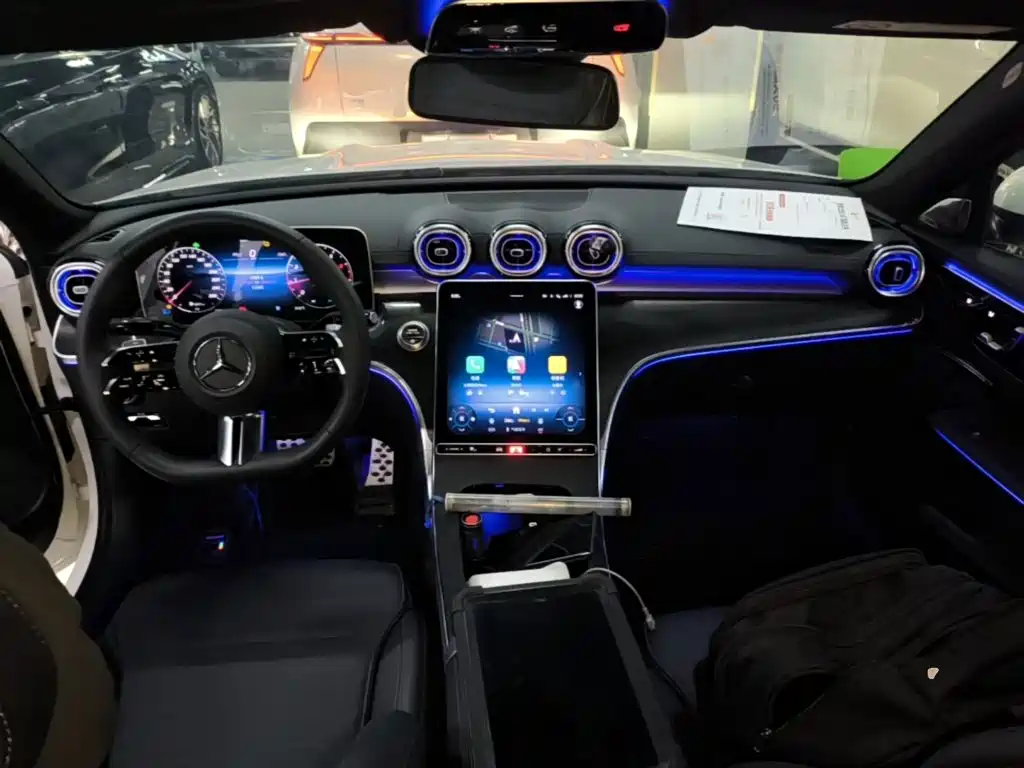 Mercedes-Benz C-Class 2025