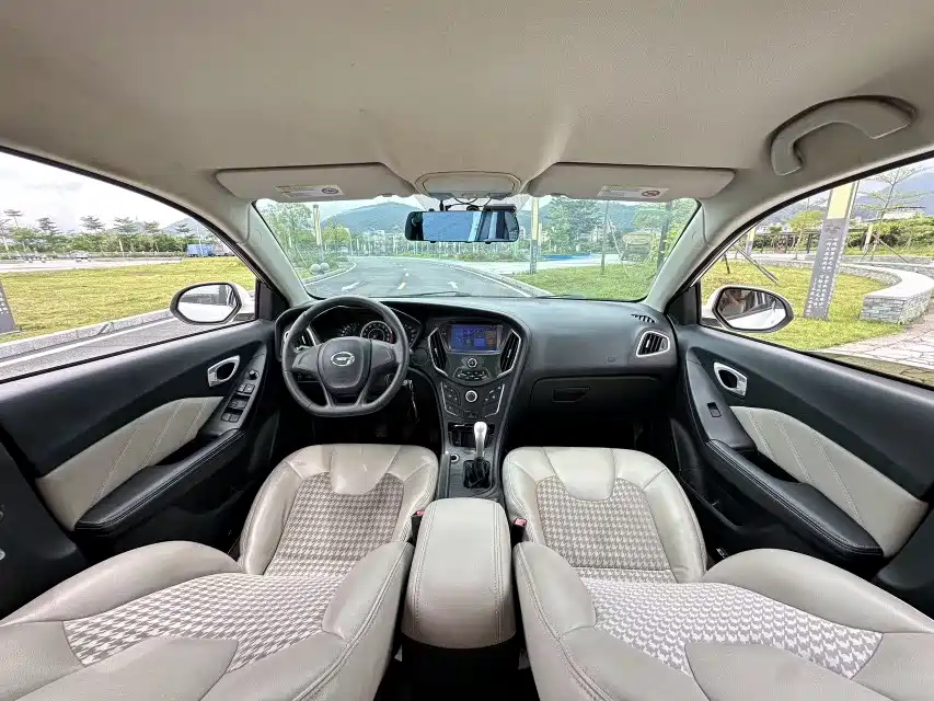 GAC Motor Trumpchi GA3S 2016 — фото 24