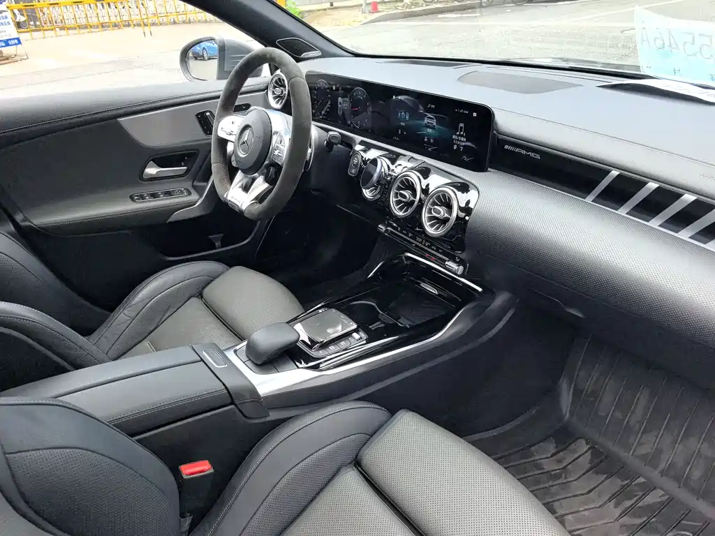 Mercedes-Benz A-Class AMG 2021 — фото 17