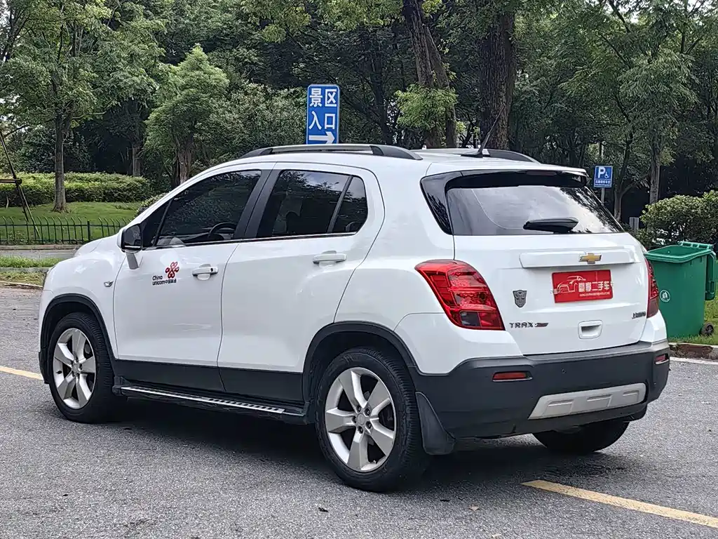 Chevrolet Trax 2015 — фото 11