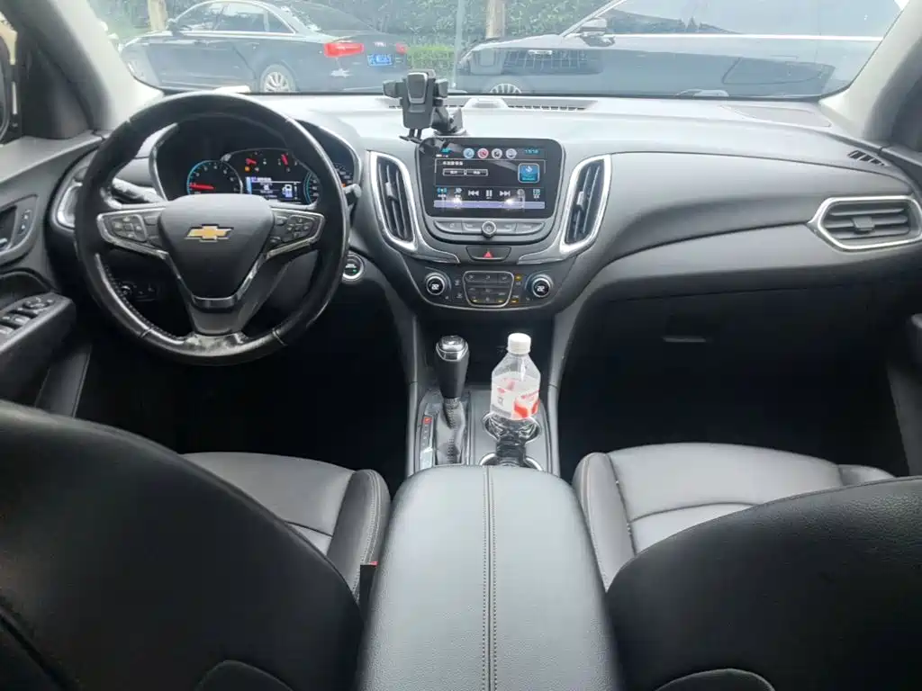 Chevrolet Equinox 2017 — фото 10