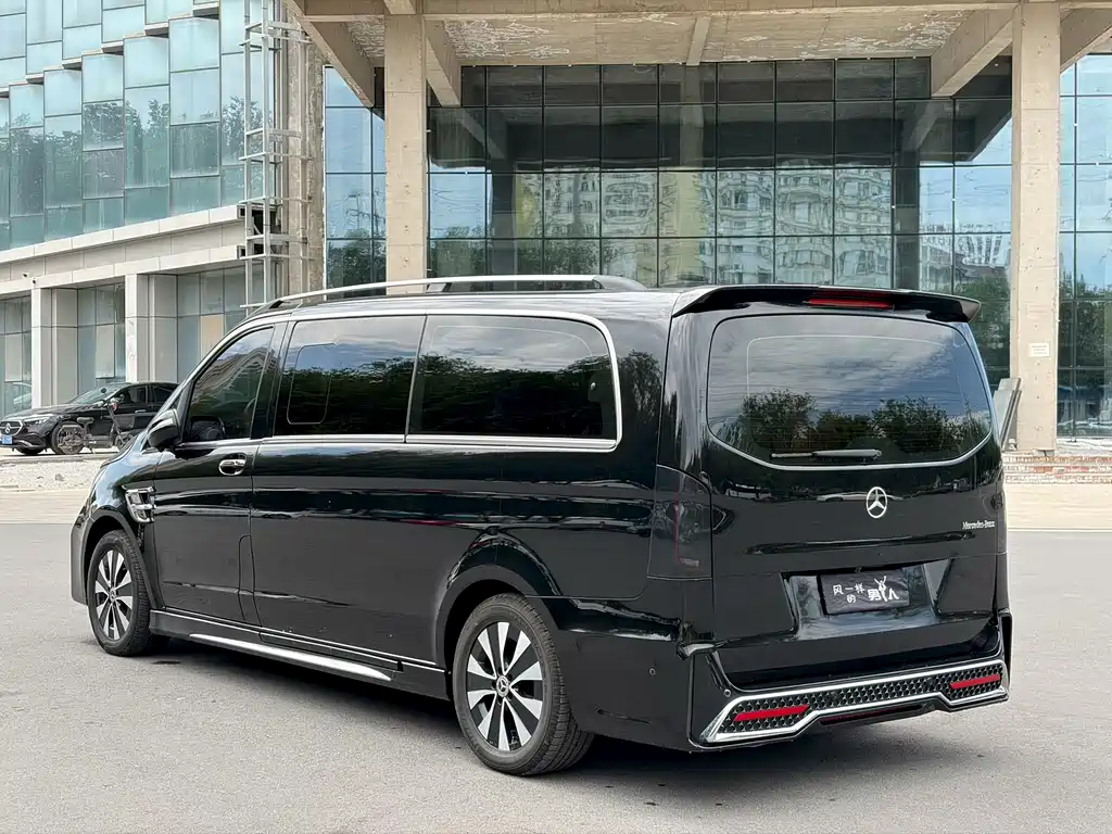 Mercedes-Benz Vito 2023 — фото 6