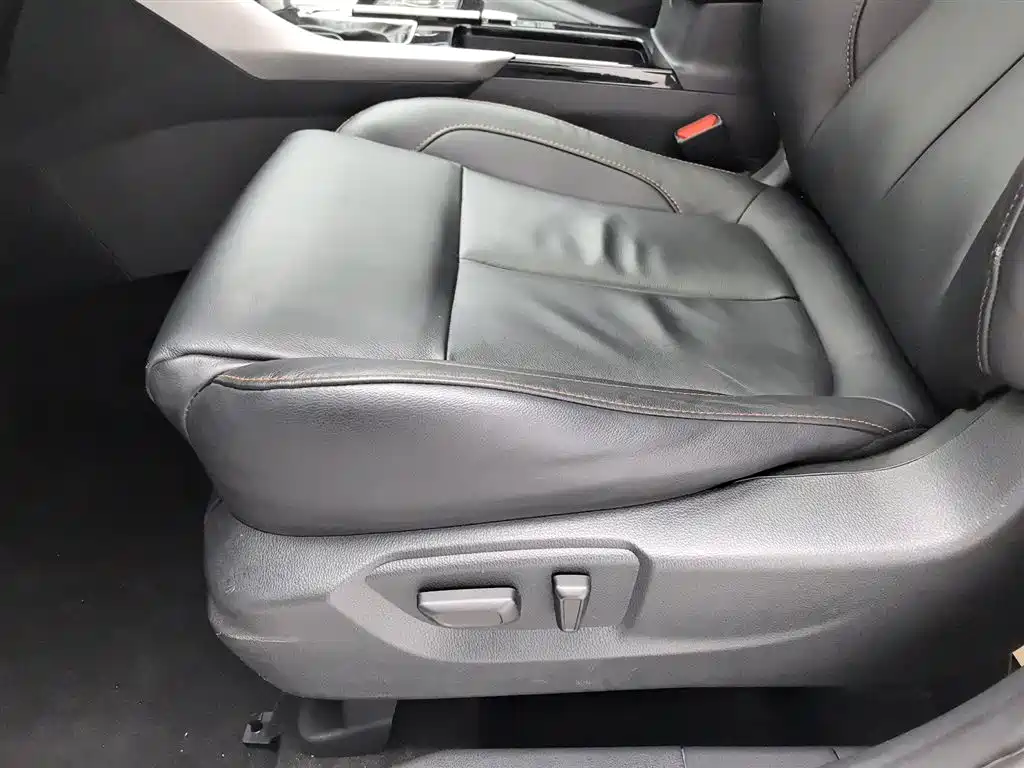 Mitsubishi Eclipse Cross 2019 — фото 20