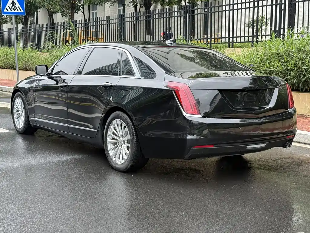 Cadillac CT6 2018 — фото 15