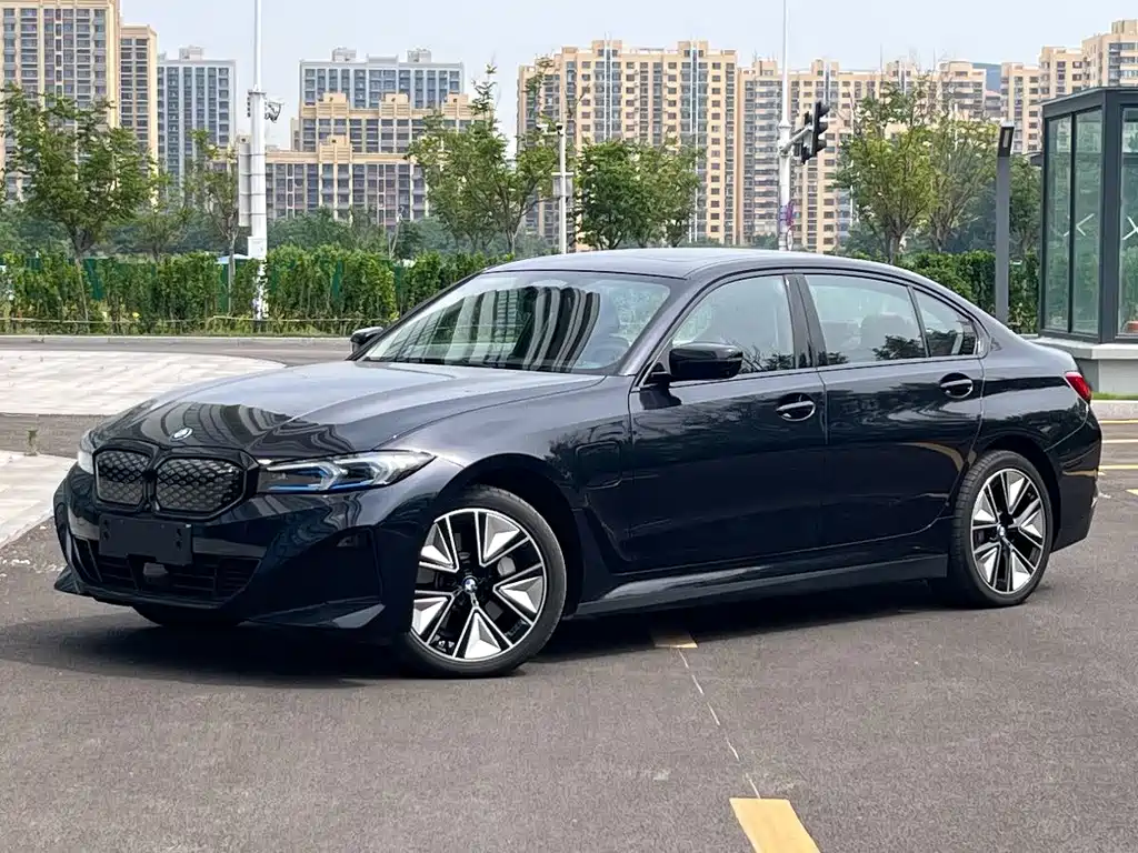 BMW i3 2025