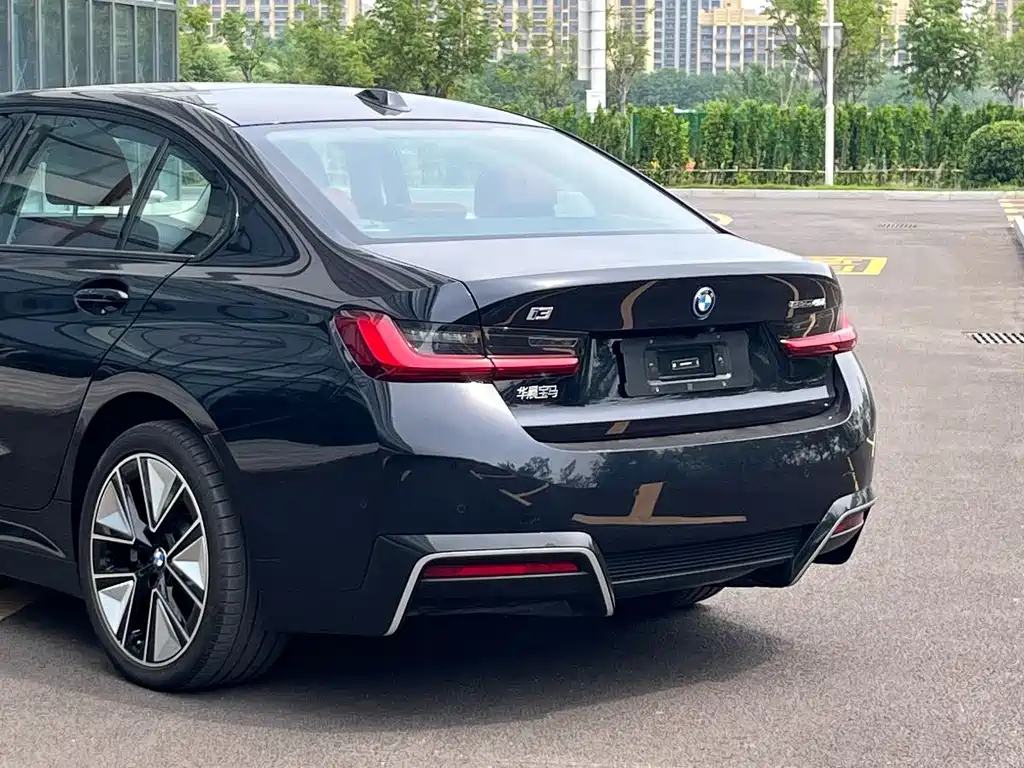 BMW i3 2025 — фото 10
