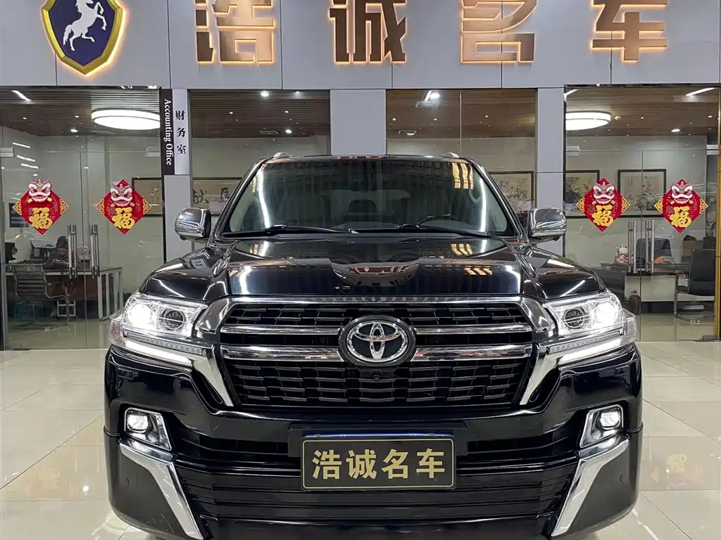Toyota Land Cruiser 2022 — фото 2