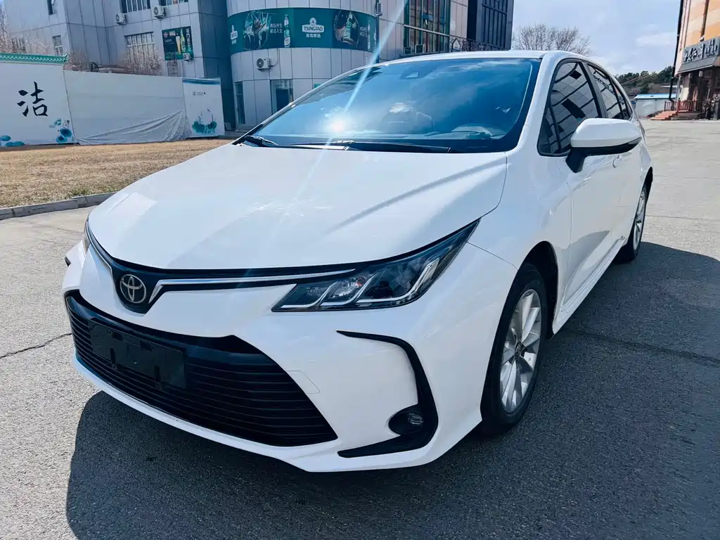 Toyota Corolla 2022 — фото 4