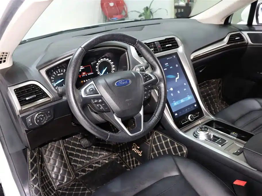 Ford Mondeo 2021 — фото 10