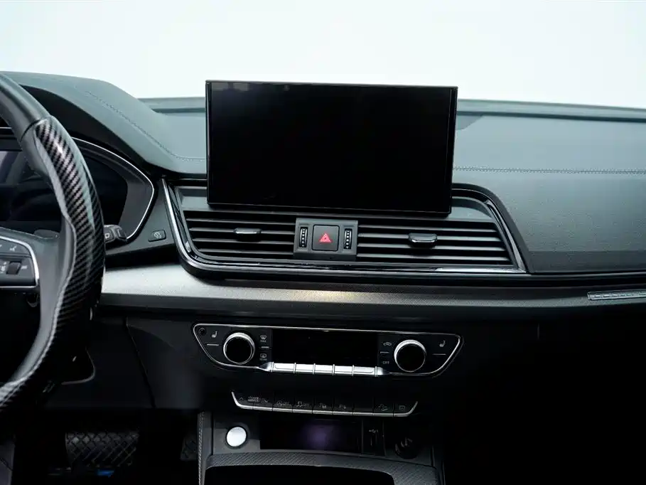 Audi Q5L 2022 — фото 24