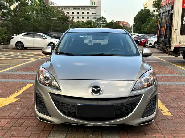 Mazda 3 Xingcheng 2012