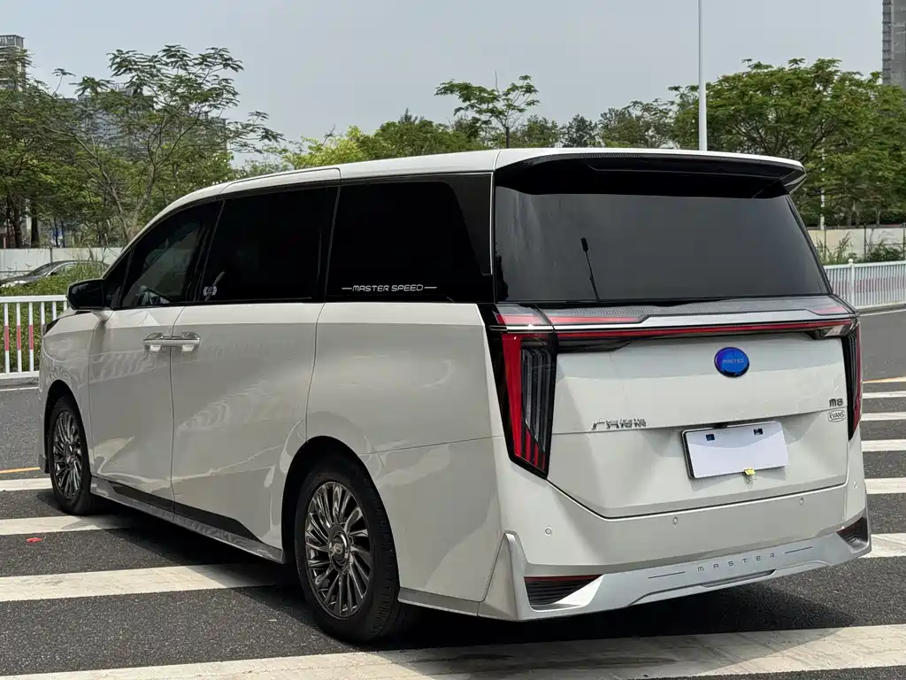 GAC Motor Trumpchi M8 2023 — фото 12