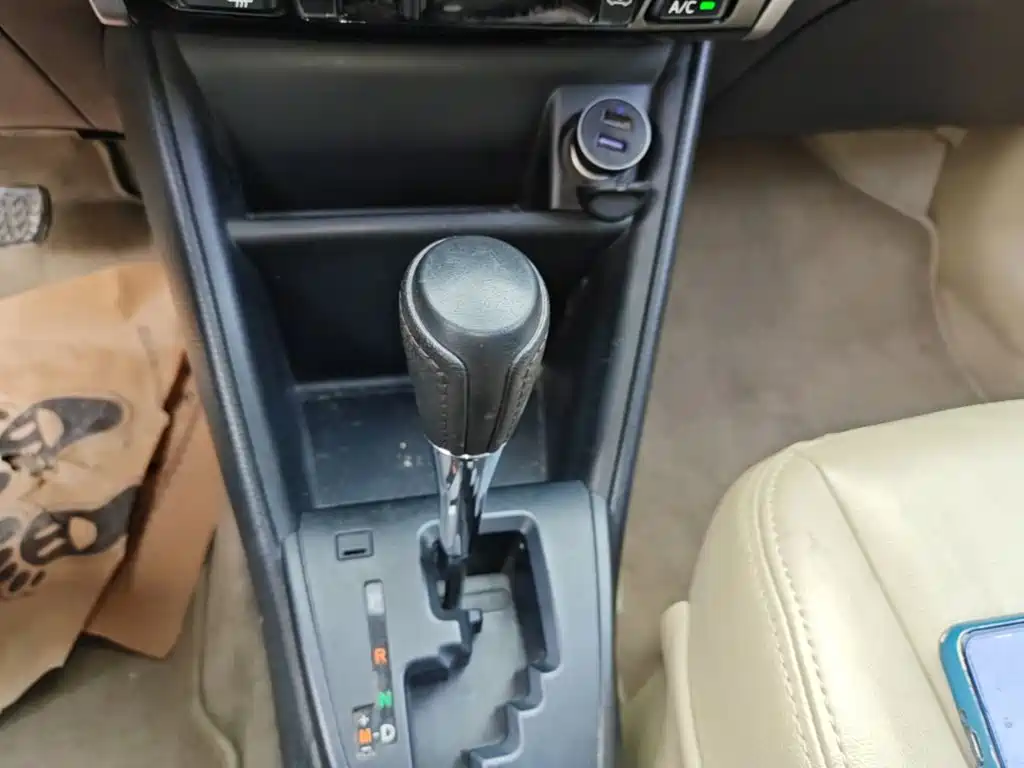 Toyota Yaris L 2018 — фото 14