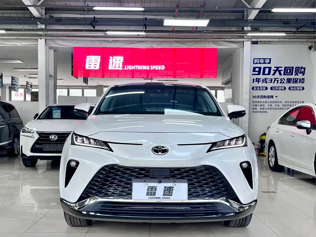 Toyota Venza 2023 — фото 2