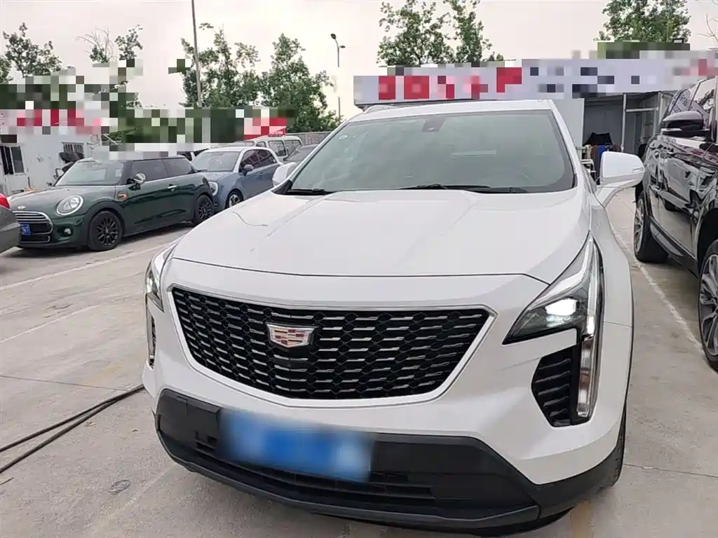 Cadillac XT4 2023 — фото 3