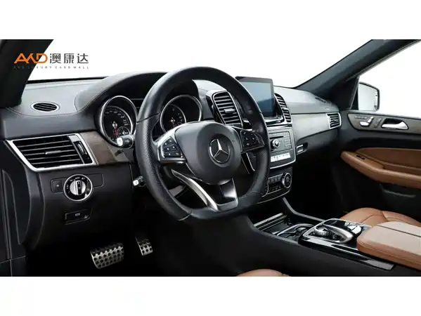Mercedes-Benz GLE 2016