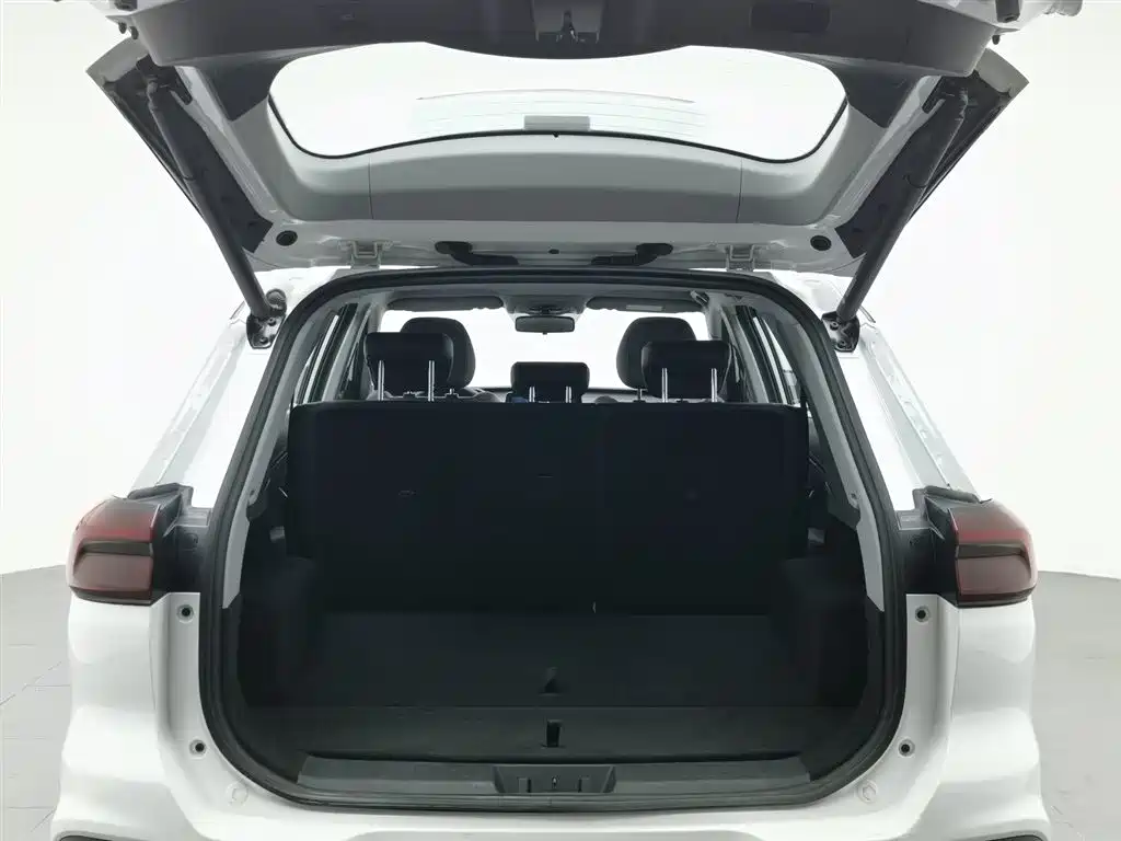Chery Tiggo 8 2024 — фото 16