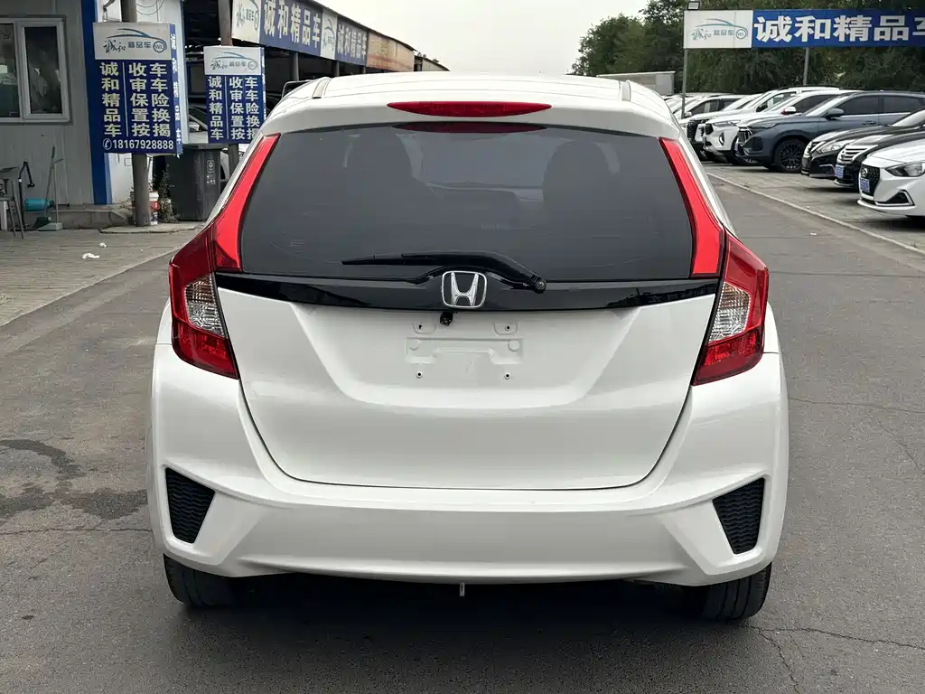 Honda Fit 2016 — фото 8