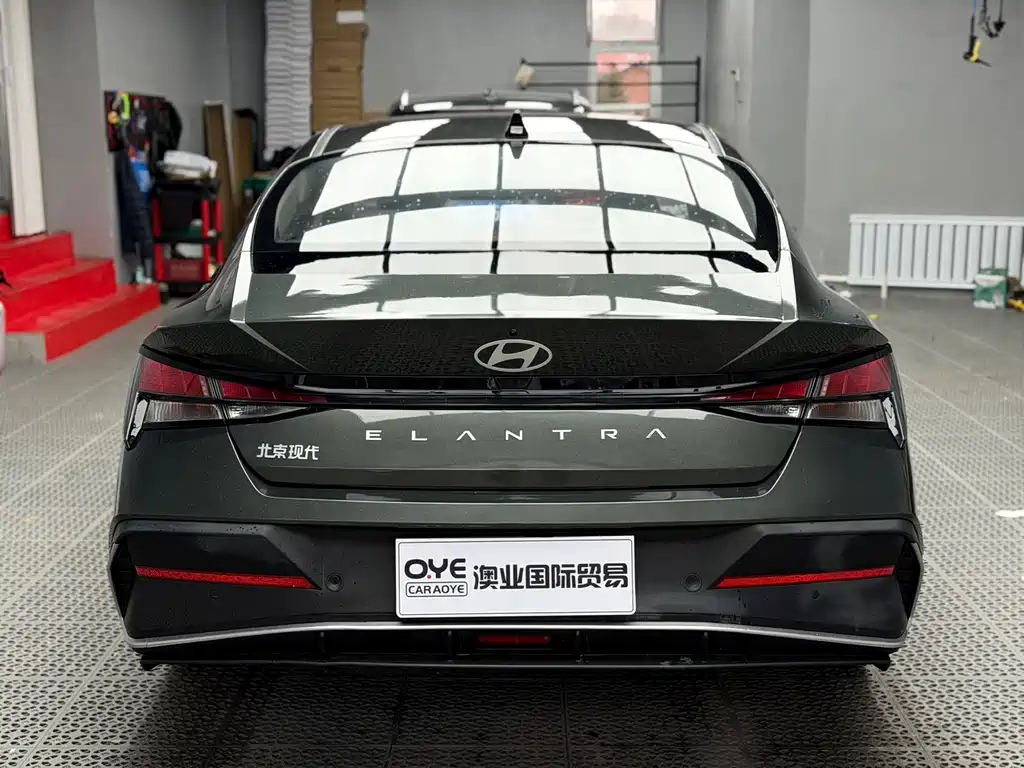 Hyundai Elantra 2023 — фото 6