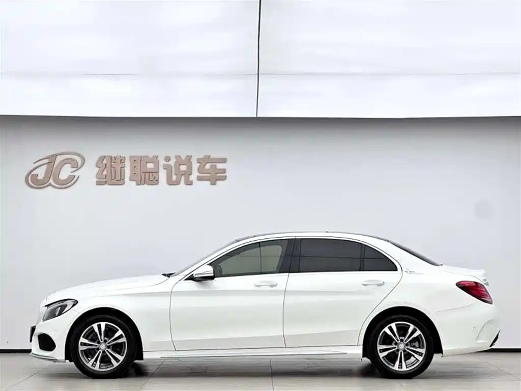 Mercedes-Benz C-Class 2017 — фото 3