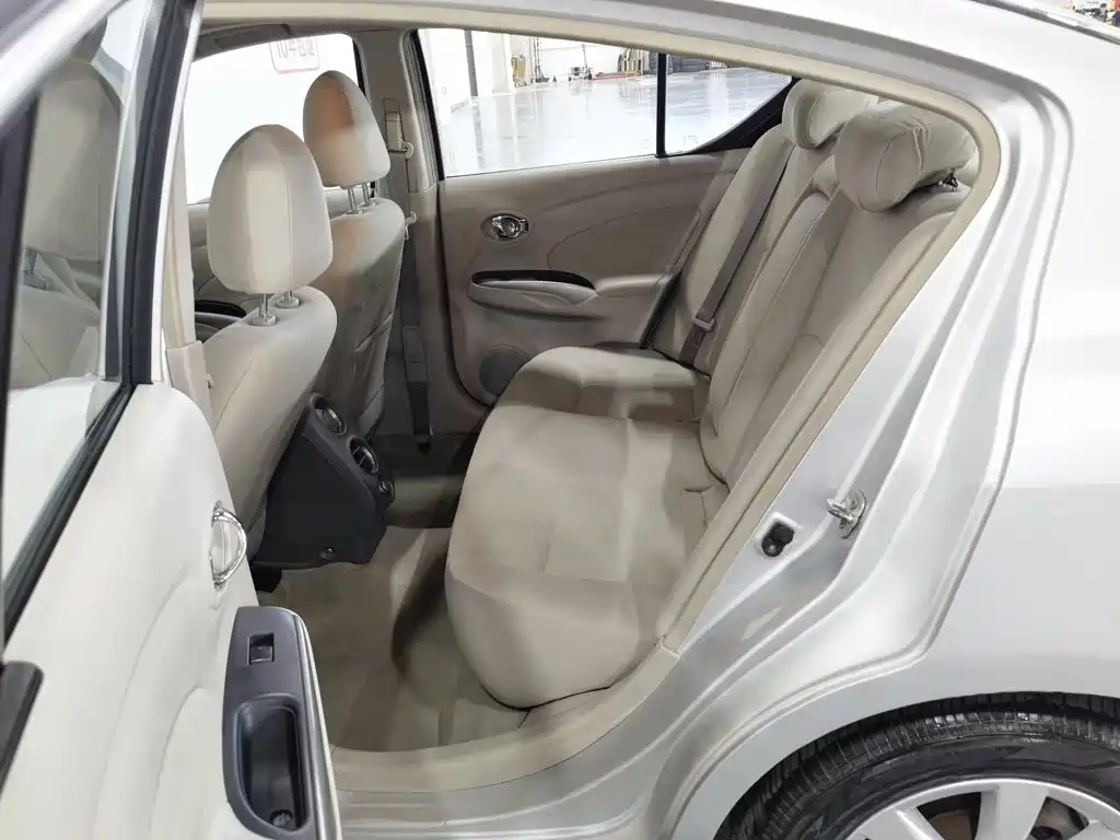 Nissan Sunny 2013 — фото 15