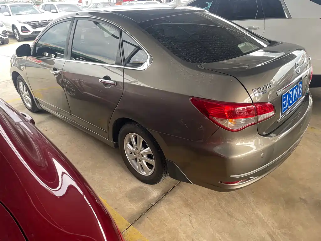 Nissan Sylphy 2018 — фото 12