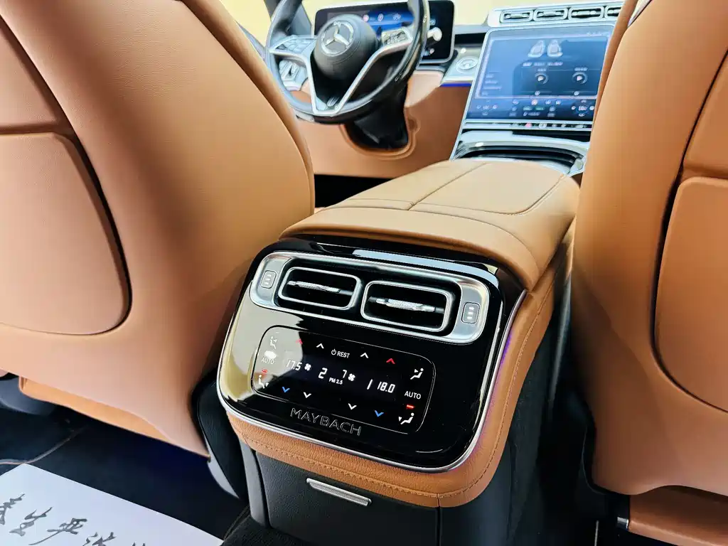 Mercedes-Benz S-Class 2024 — фото 13