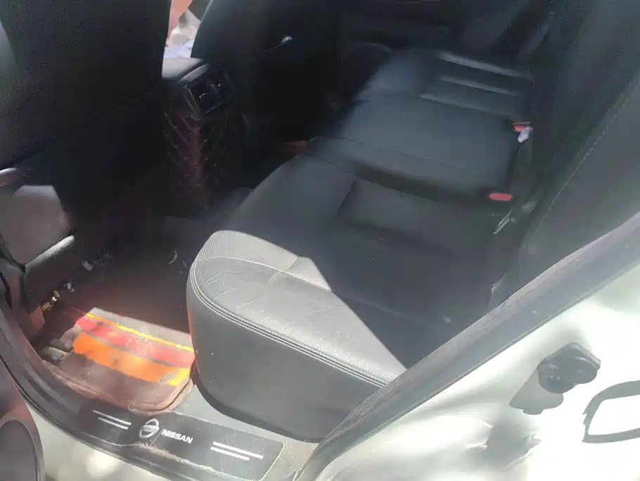 Nissan X-Trail 2015 — фото 11