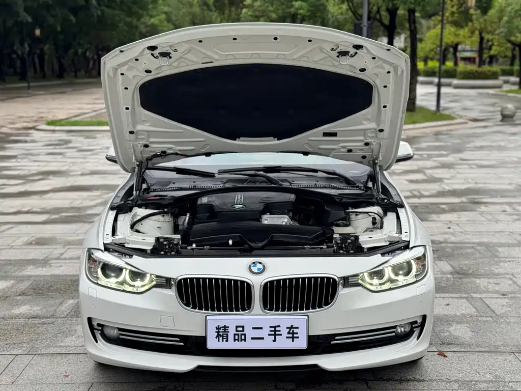 BMW 3 Series 2015 — фото 20