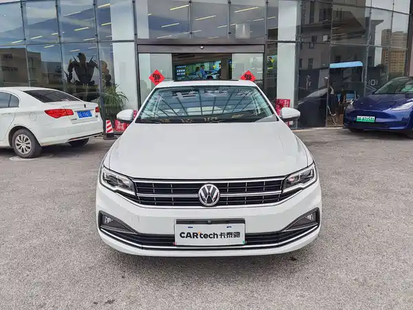 Volkswagen Bora 2021