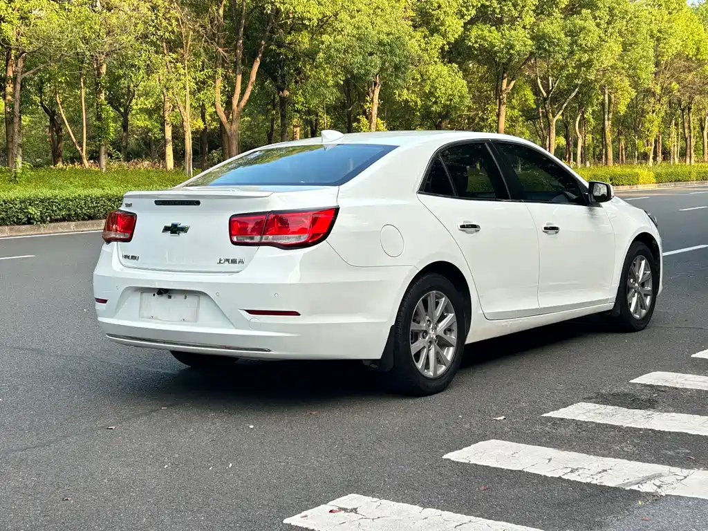 Chevrolet Malibu 2018 — фото 11