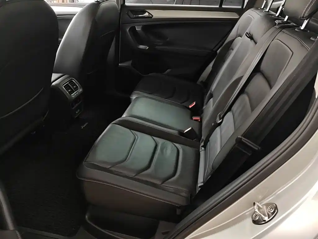 Volkswagen Tiguan L 2018 — фото 17