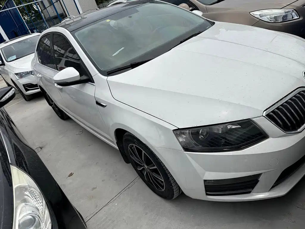Skoda Octavia 2016 — фото 2
