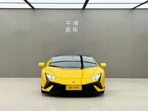 Lamborghini Huracan 2024