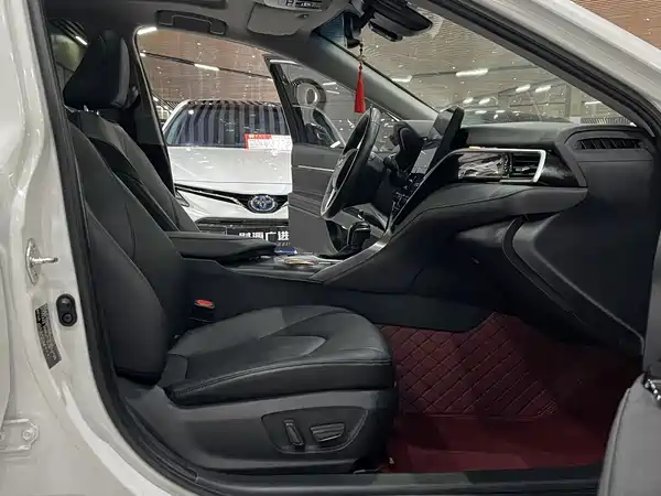 Toyota Camry 2023