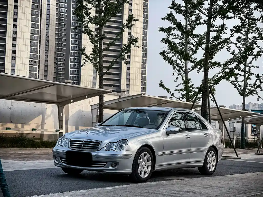 Mercedes-Benz C-Class 2006