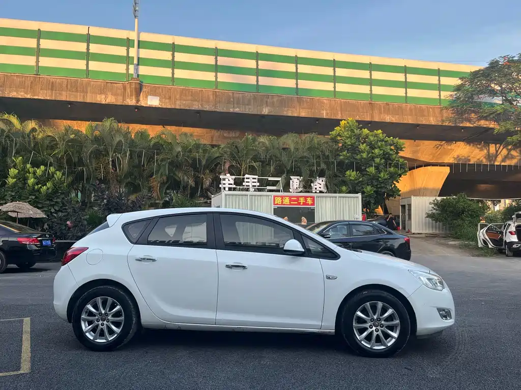 Buick Excelle GT 2013