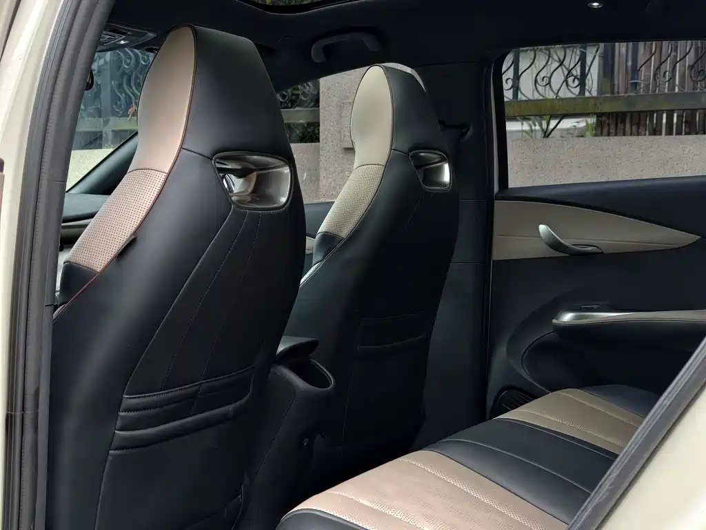 BYD Dolphin 2023 — фото 10