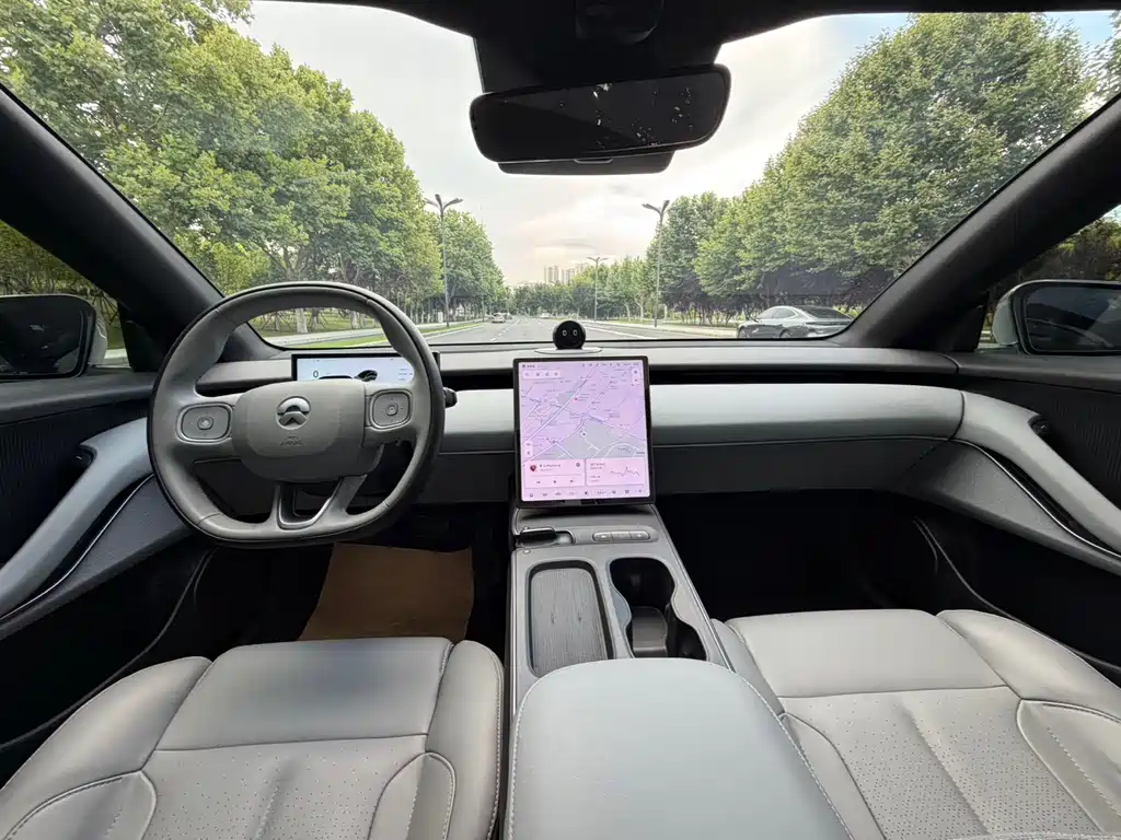 NIO ET5 2024