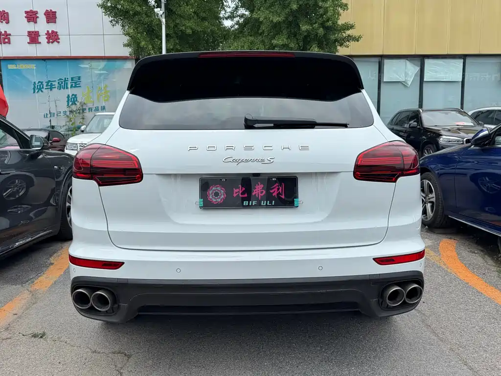 Porsche Cayenne 2015 — фото 6