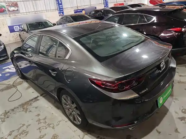Mazda 3 Axela 2020