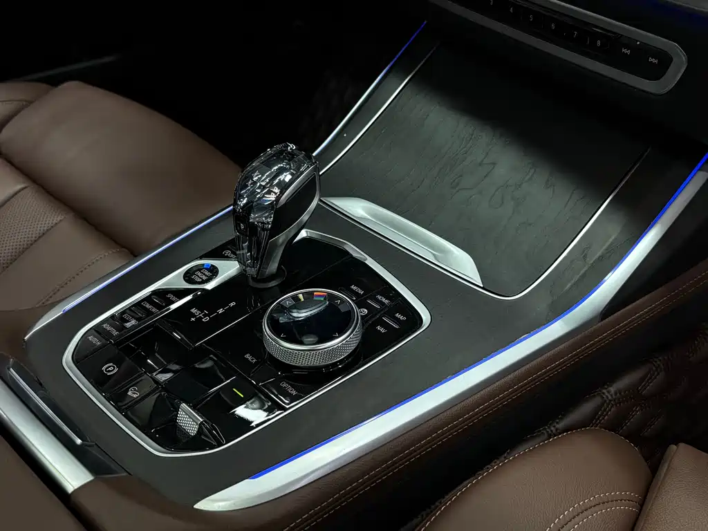 BMW X7 2020 — фото 22