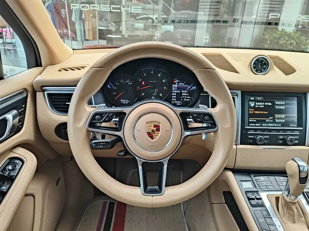 Porsche Macan 2014 — фото 10