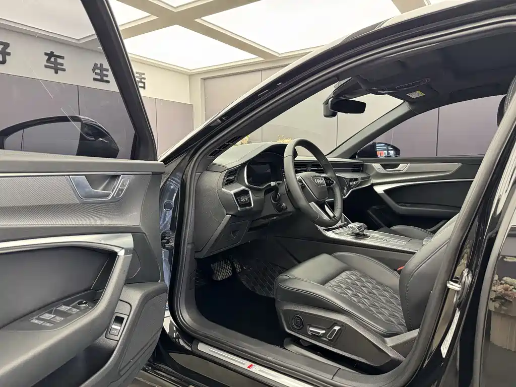Audi A6L 2025