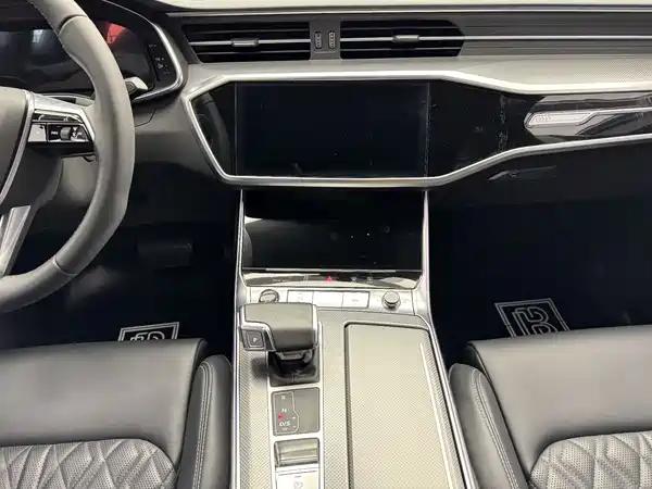 Audi A6L 2025