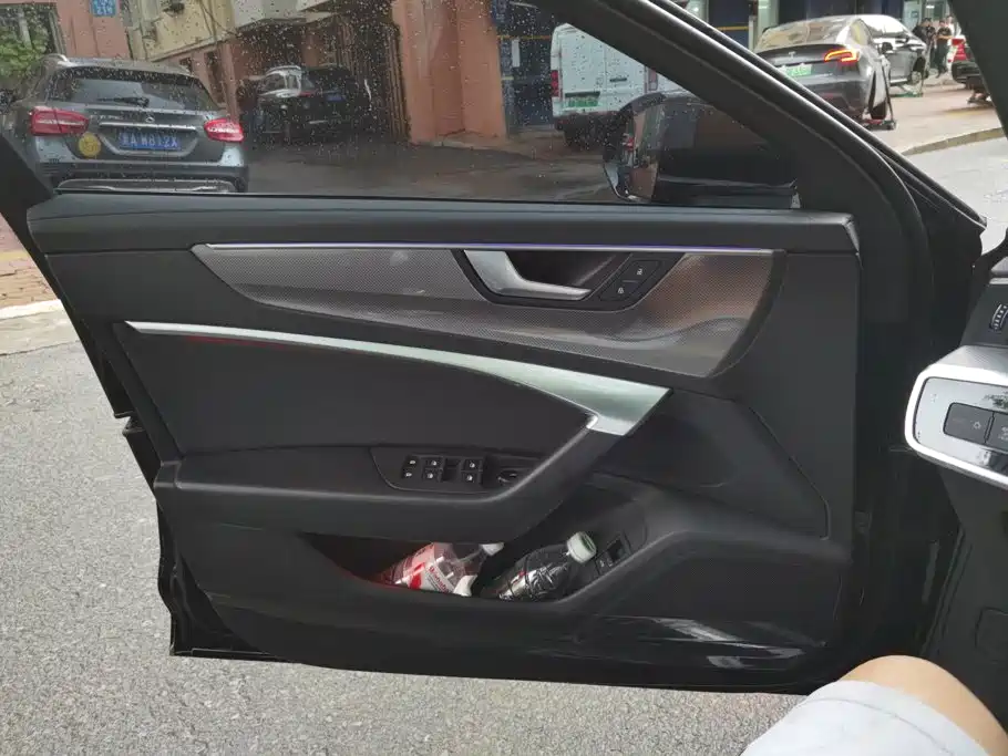 Audi A6L 2021