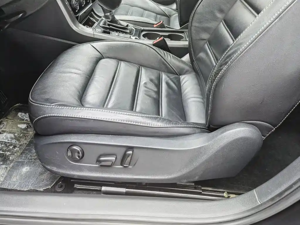 Volkswagen Passat 2018 — фото 20