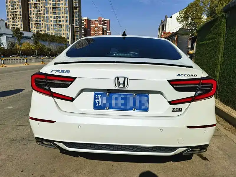 Honda Accord 2022 — фото 15