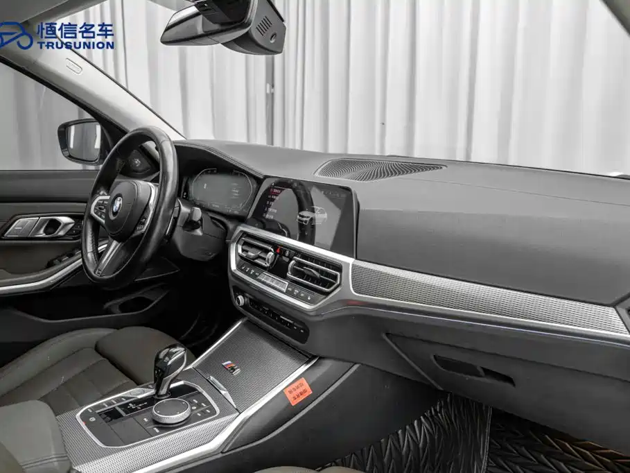 BMW 3 Series 2021 — фото 14